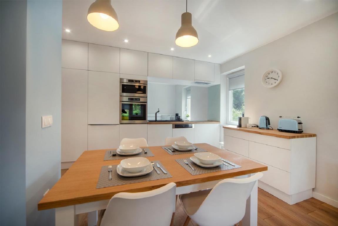 RÉS Apartman Eger Bagian luar foto