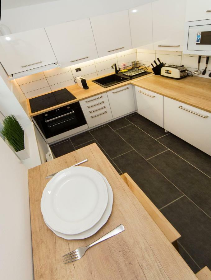 RÉS Apartman Eger Bagian luar foto