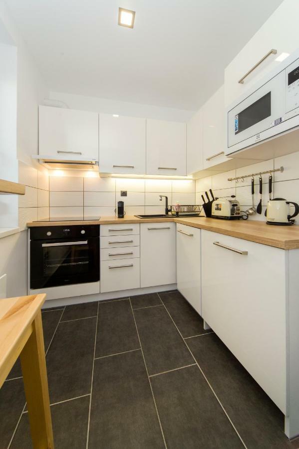RÉS Apartman Eger Bagian luar foto