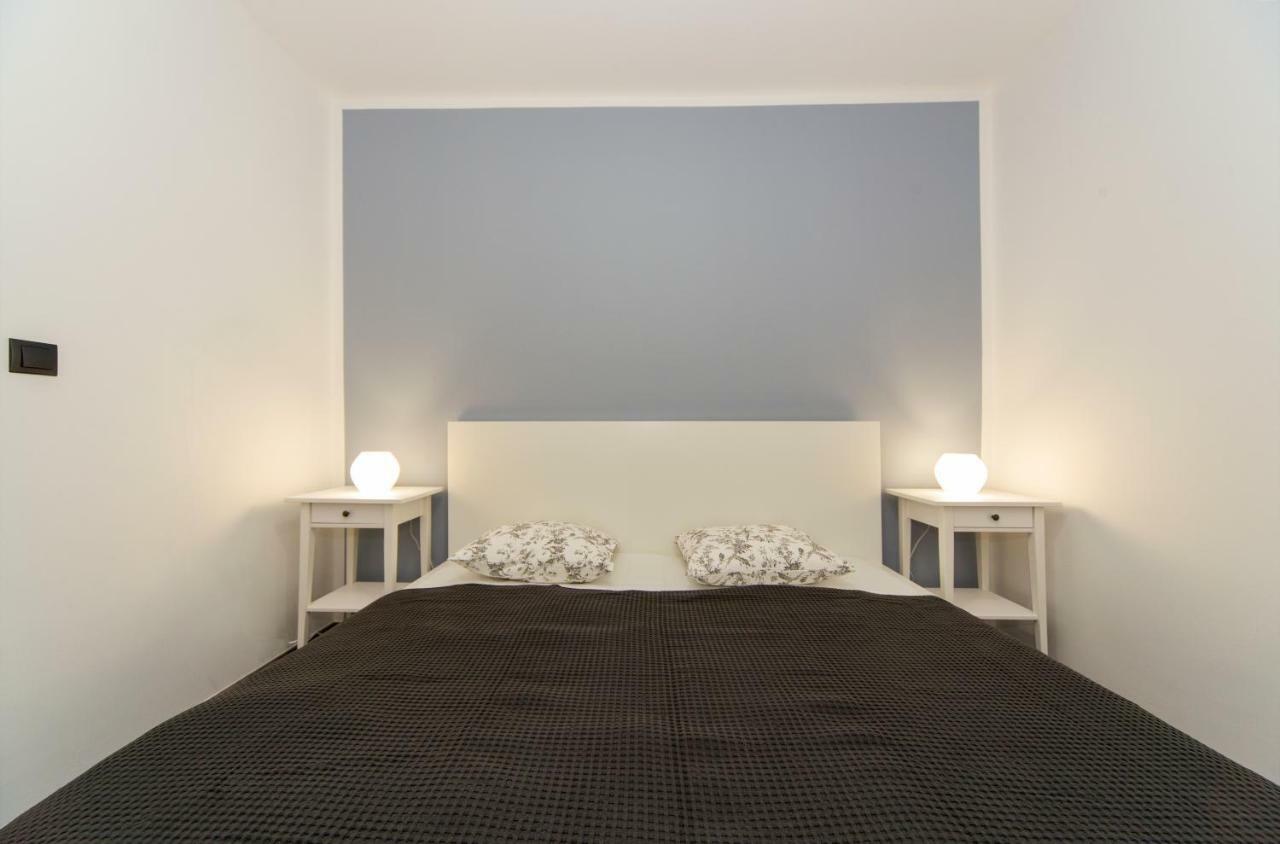 RÉS Apartman Eger Bagian luar foto