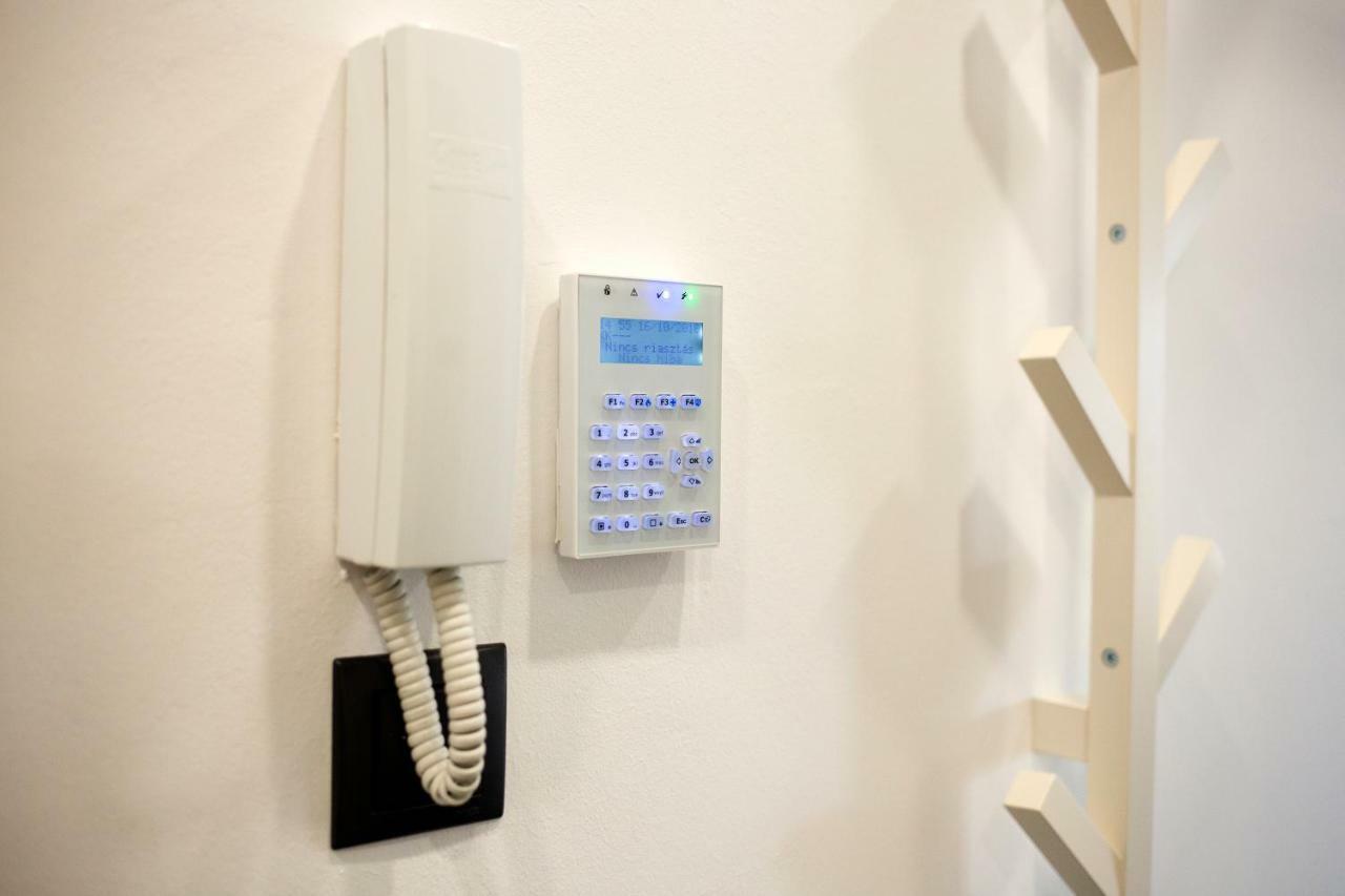 RÉS Apartman Eger Bagian luar foto